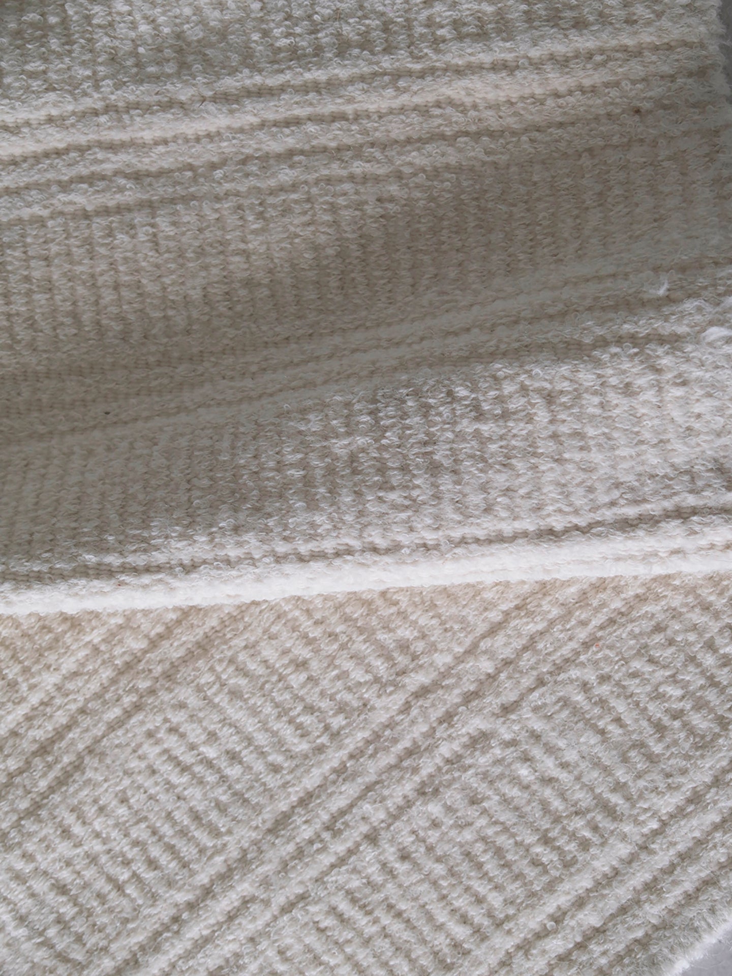 CORDUROY | NATURAL WHITE | BOUCLE ALPACA | MEDIUM THICKNESS