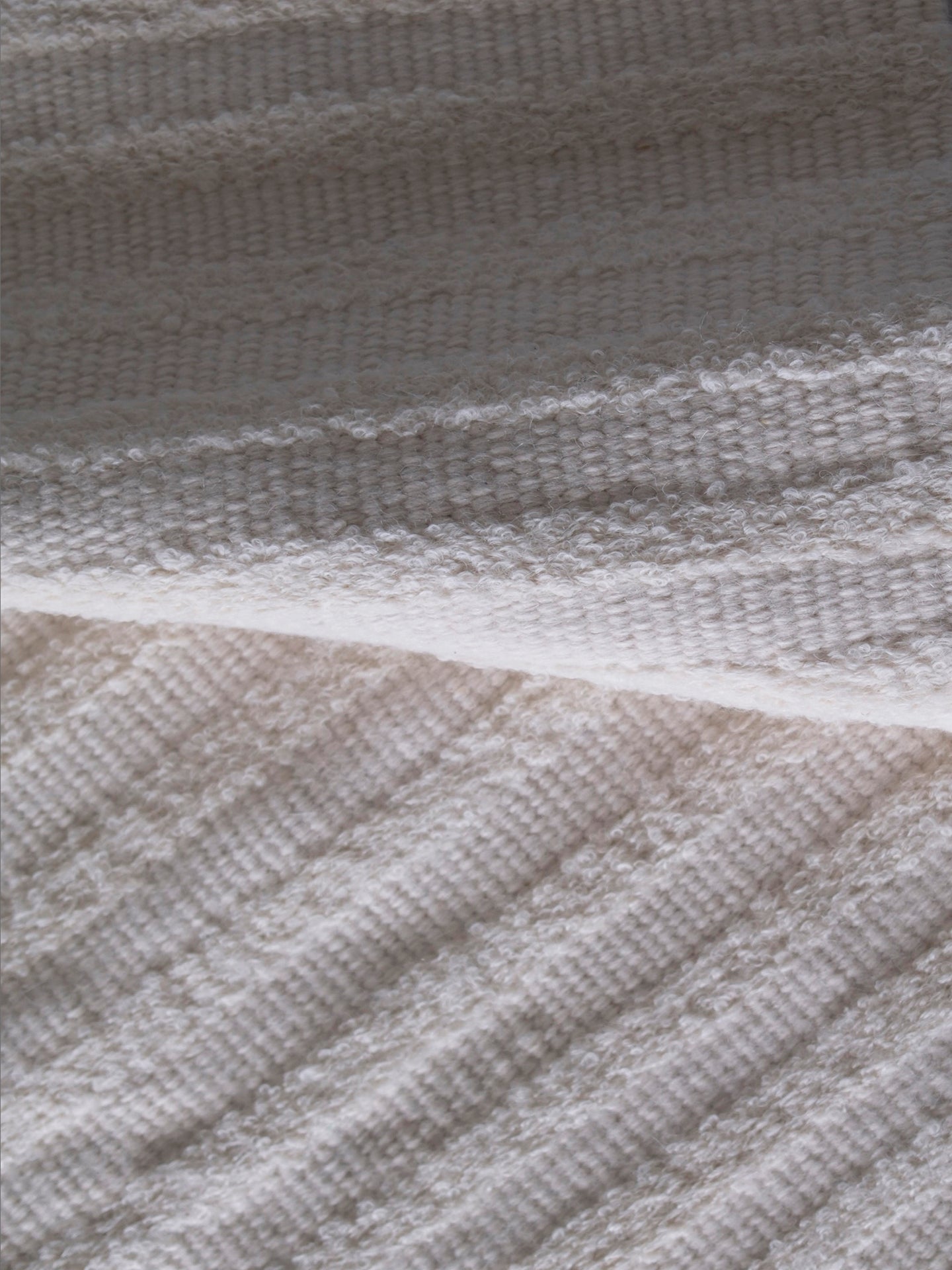 STRIPED | NATURAL WHITE | BOUCLE ALPACA | MEDIUM THICKNESS