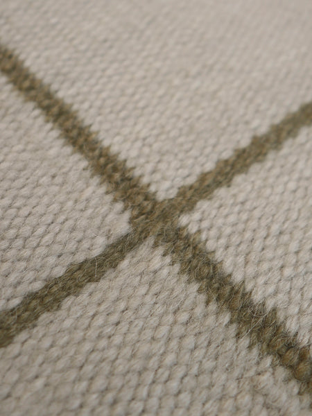 OFFSET LINES | LIGHT KHAKI & BEIGE | ALPACA | THIN THICKNESS