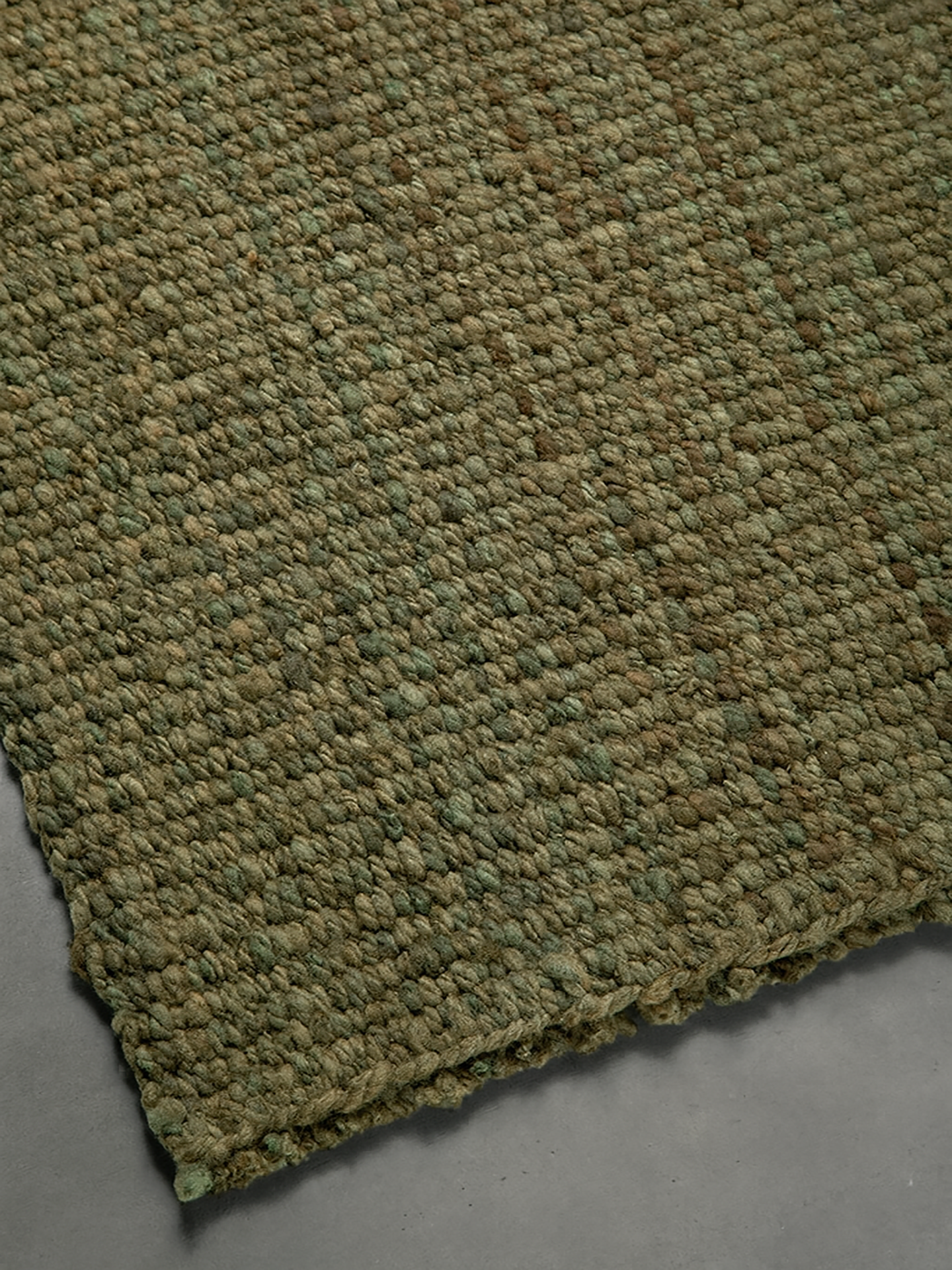 MOSS GREEN | WOOL | CHUNKY THICKNESS