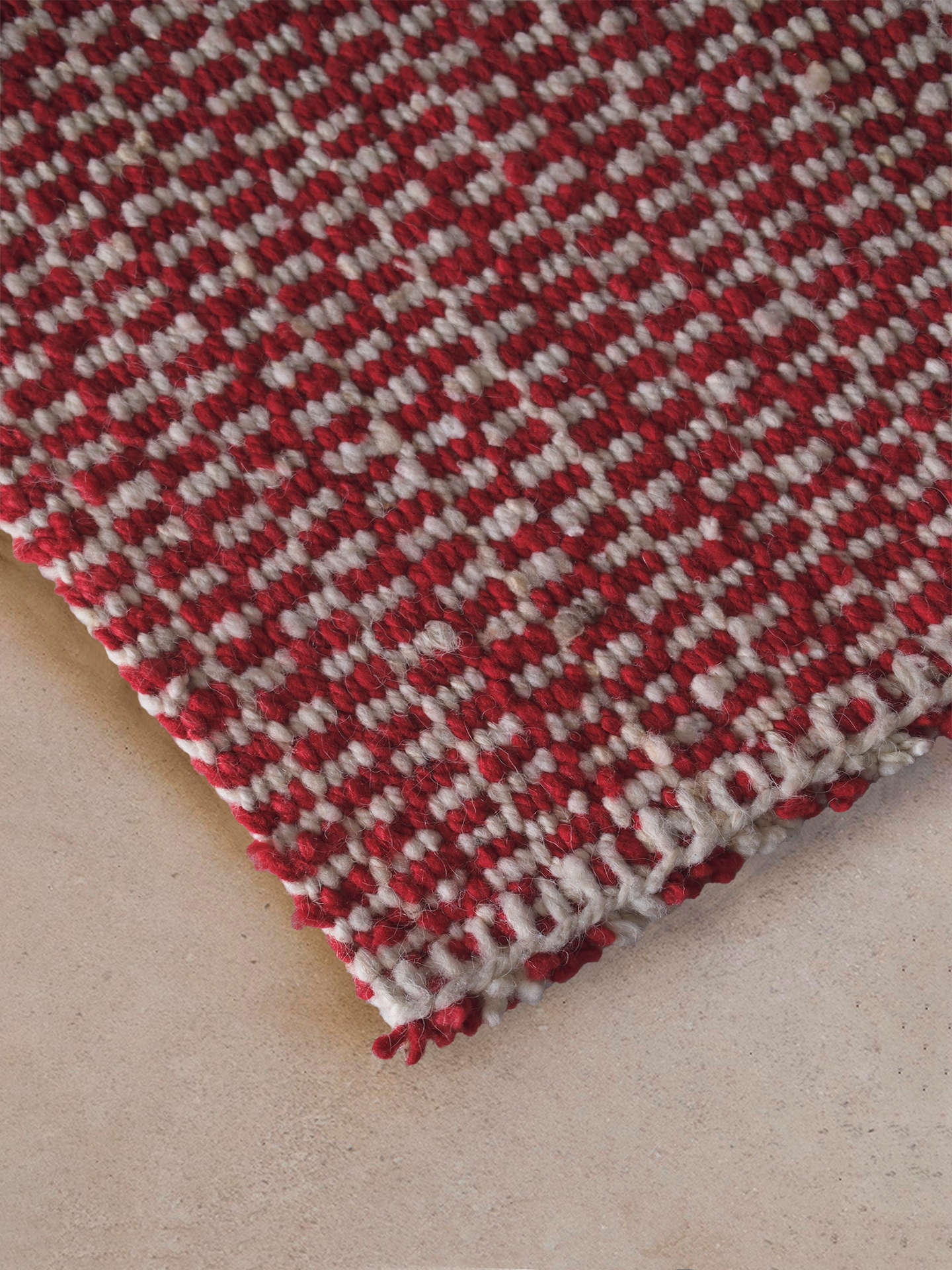 PEINECILLO | NATURAL WHITE & RED | WOOL | CHUNKY THICKNESS