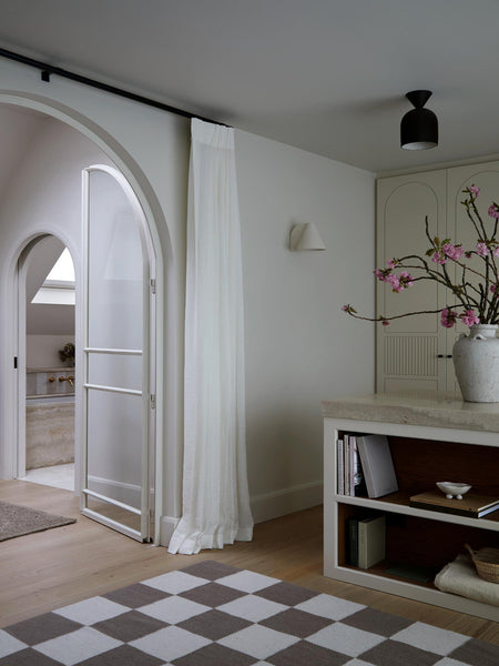 DAMERO GRANDE | BLANCO NATURAL & BEIGE OSCURO | LLAMA CARDADA | GROSOR FINO