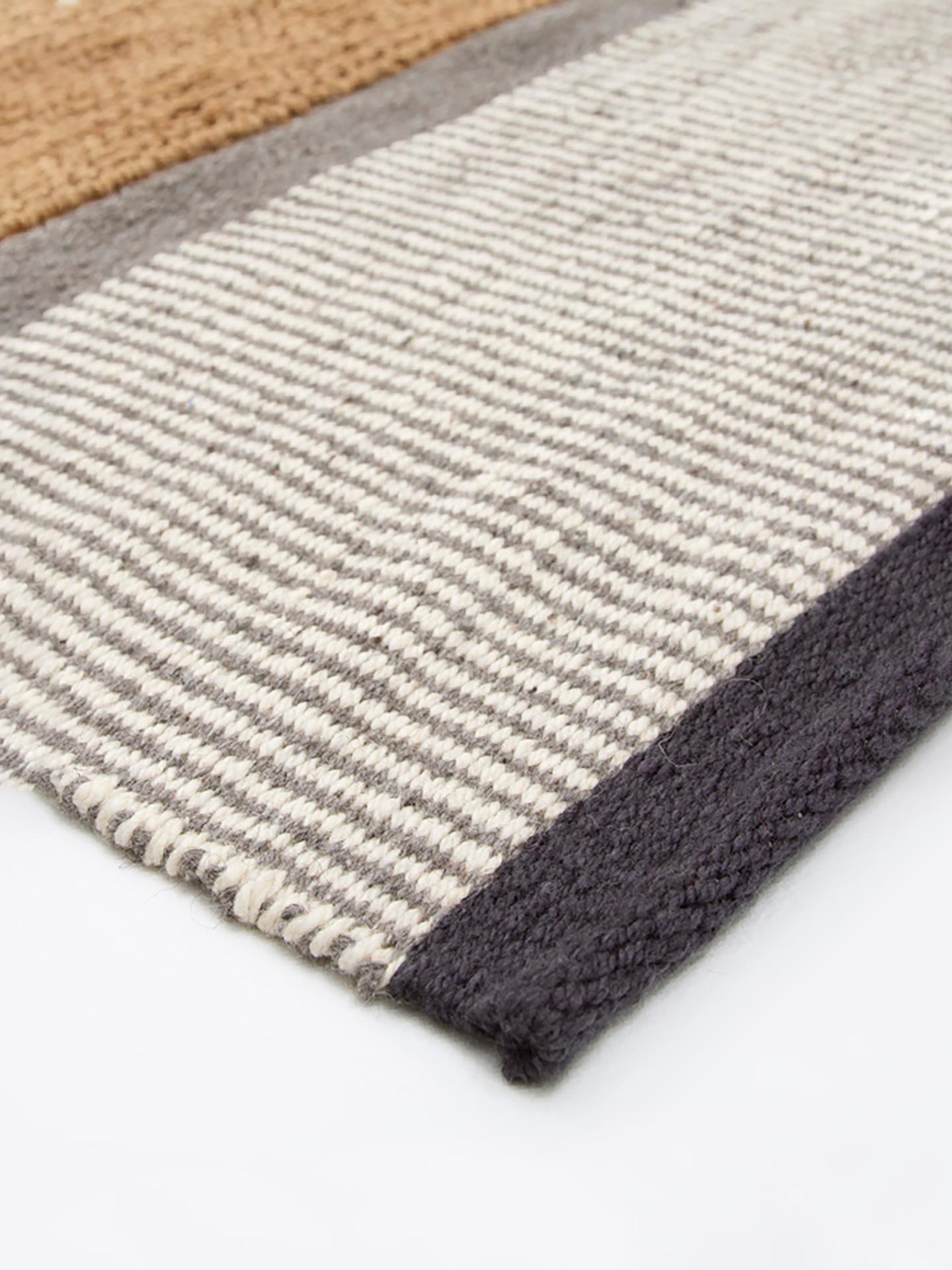 Relieve Natural Striped