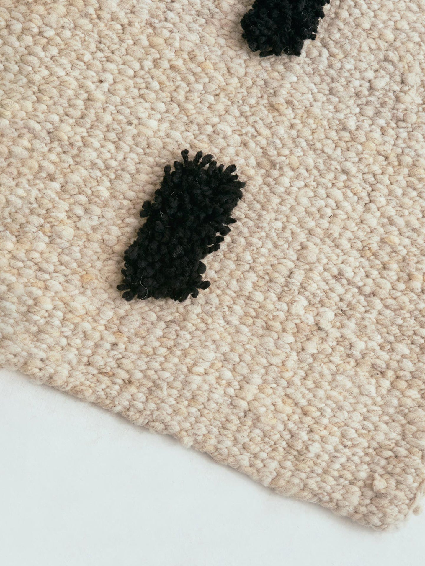 CUT PILE | NATURAL WHITE | WOOL | CHUNKY THICKNESS