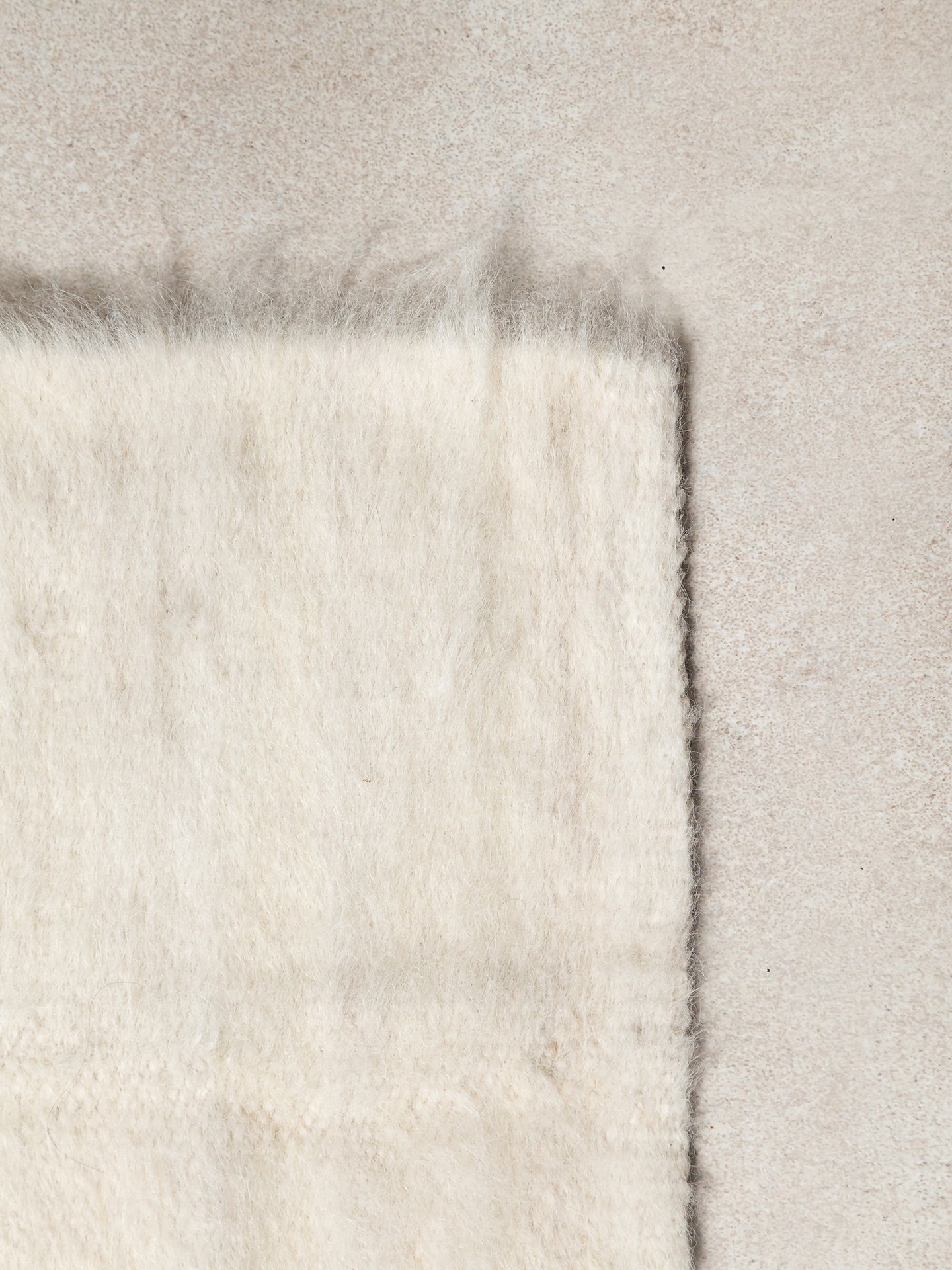 BLANCO NATURAL | LLAMA CARDADA | GROSOR FINO