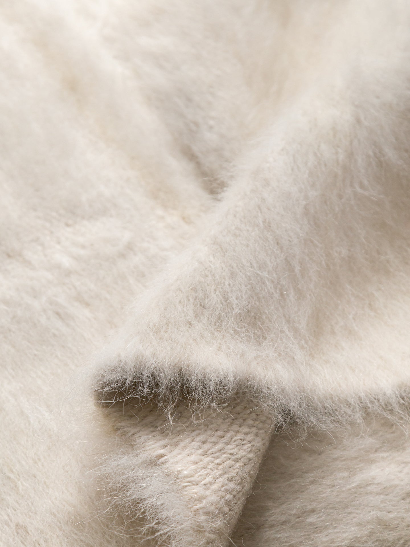 BLANCO NATURAL | LLAMA CARDADA | GROSOR FINO