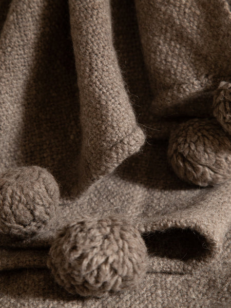 POM POM GREY THROW
