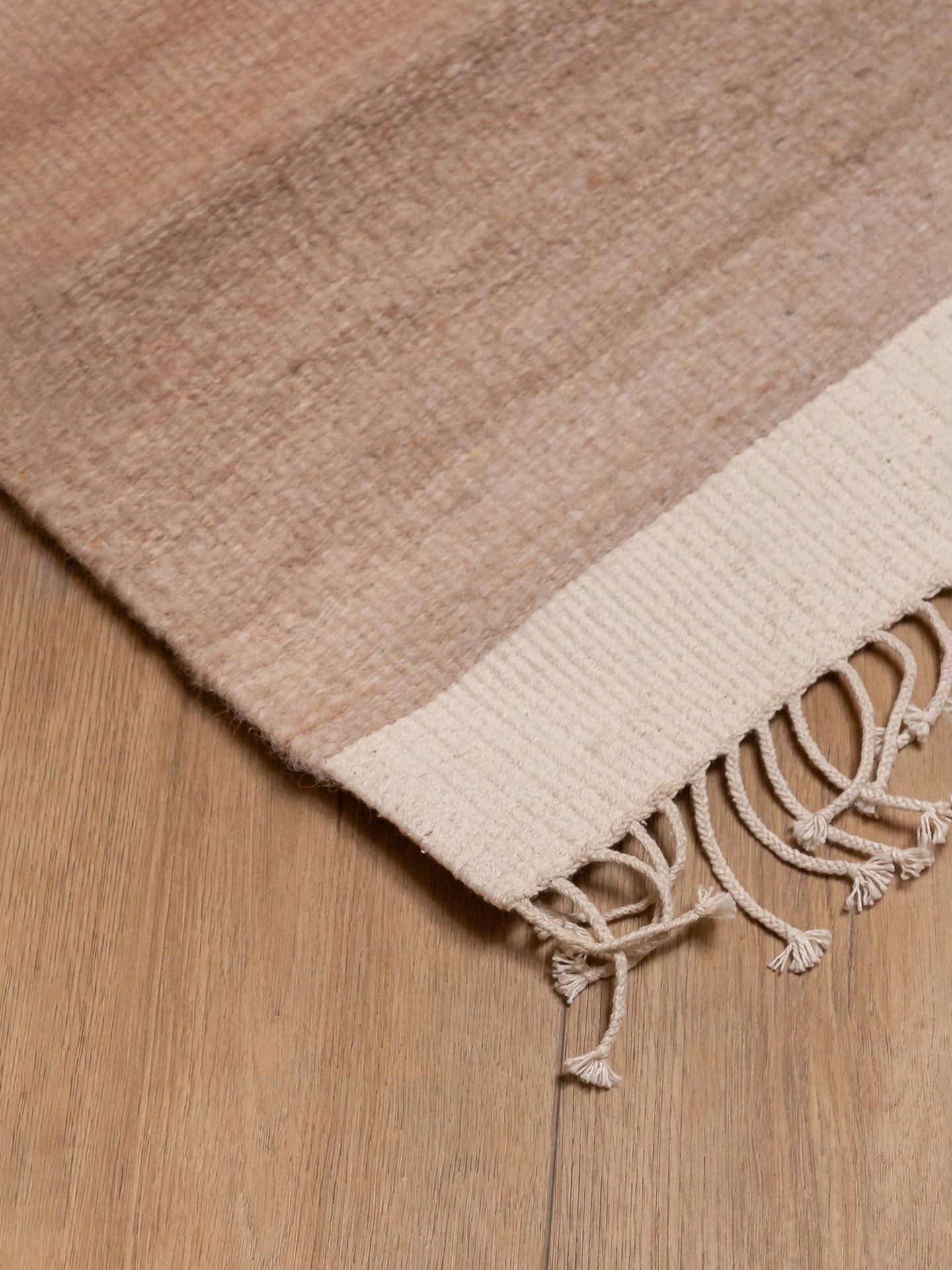 BRAIDED TASSELS | LIGHT BEIGE | LLAMA | THIN THICKNESS