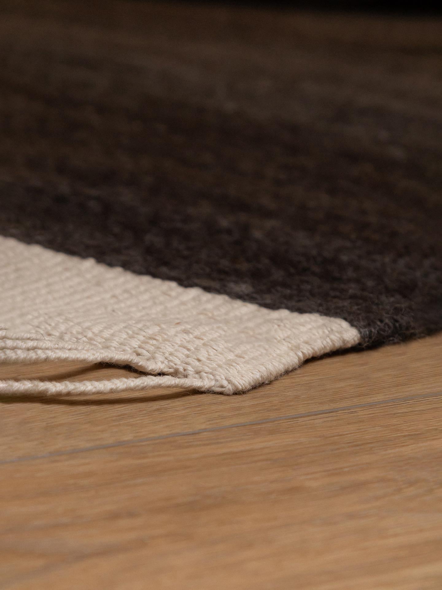 BRAIDED TASSELS | SMOKE GREY | LLAMA | THIN THICKNESS