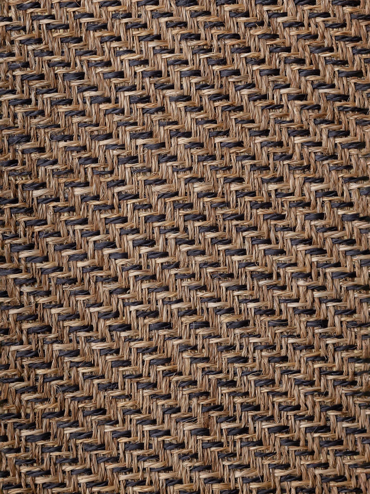 DIAGONAL | NATURAL & BLACK