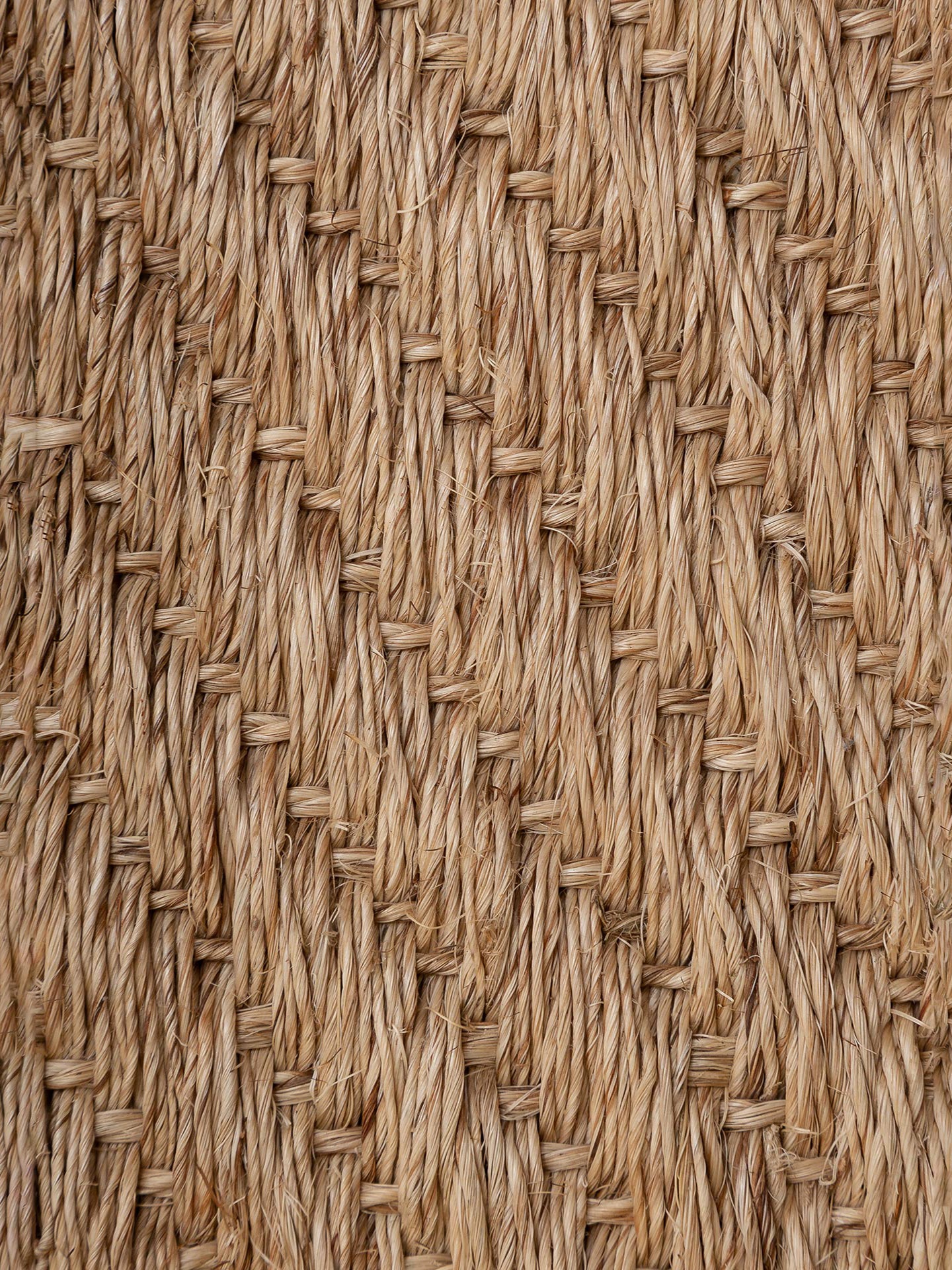 DIAGONAL | NATURAL & BANDAS METÁLICAS