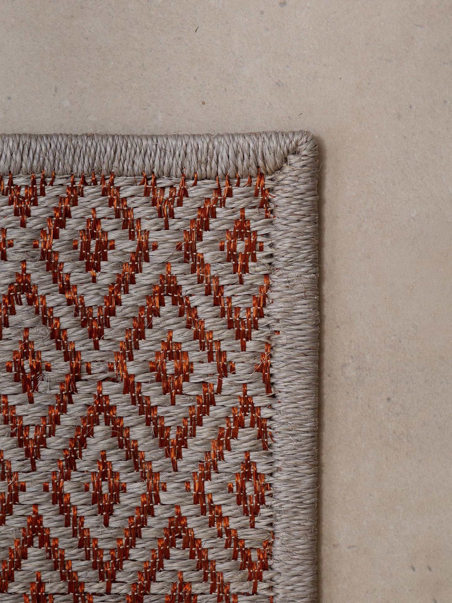 INCA | LIGHT GREY & COPPER
