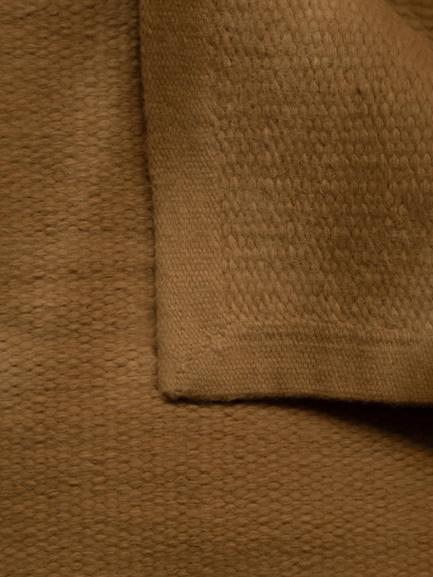 BEIGE | ALPACA | MEDIUM THICKNESS
