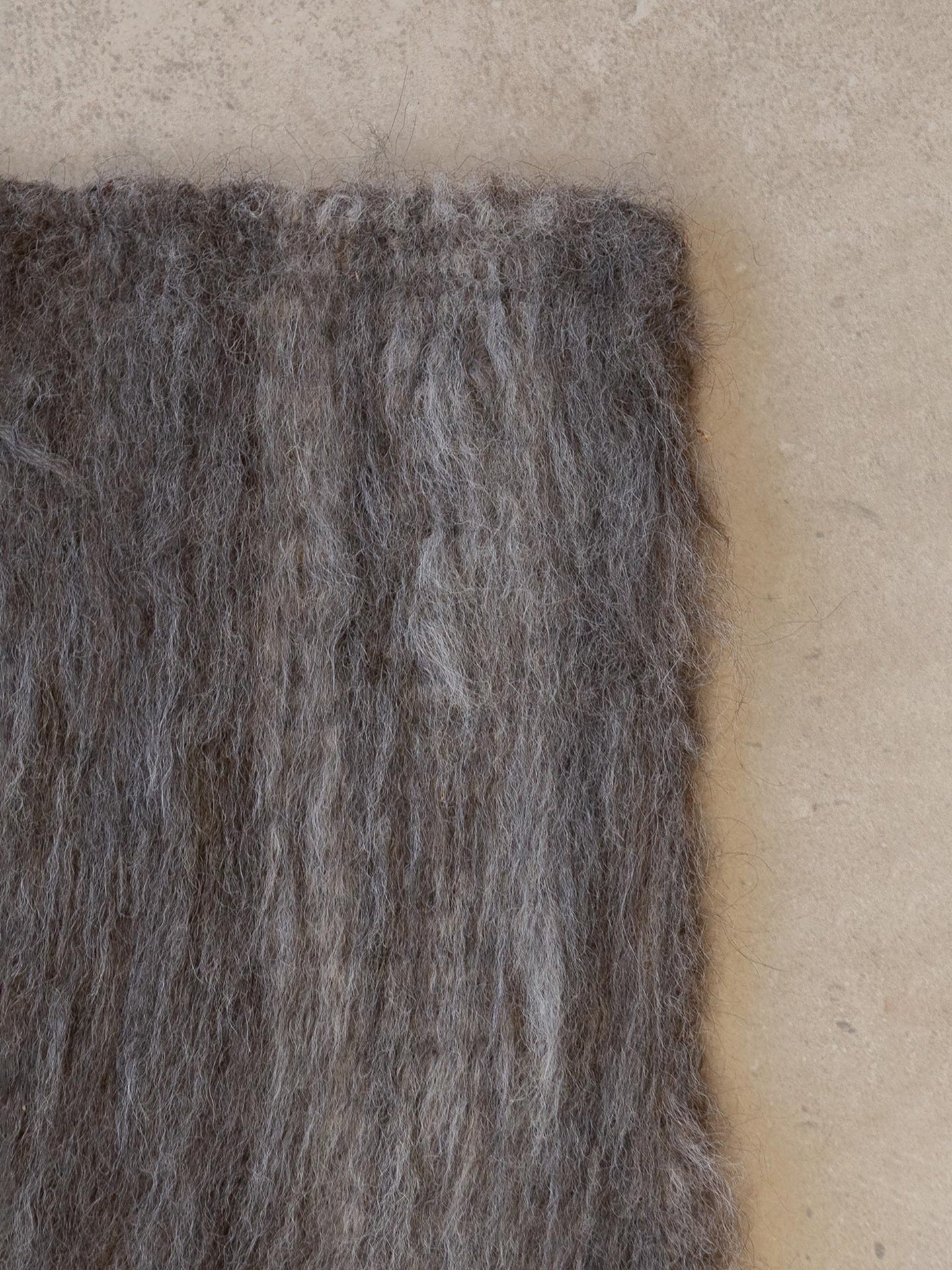 NATURAL GREY | BRUSHED LLAMA | THIN THICKNESS