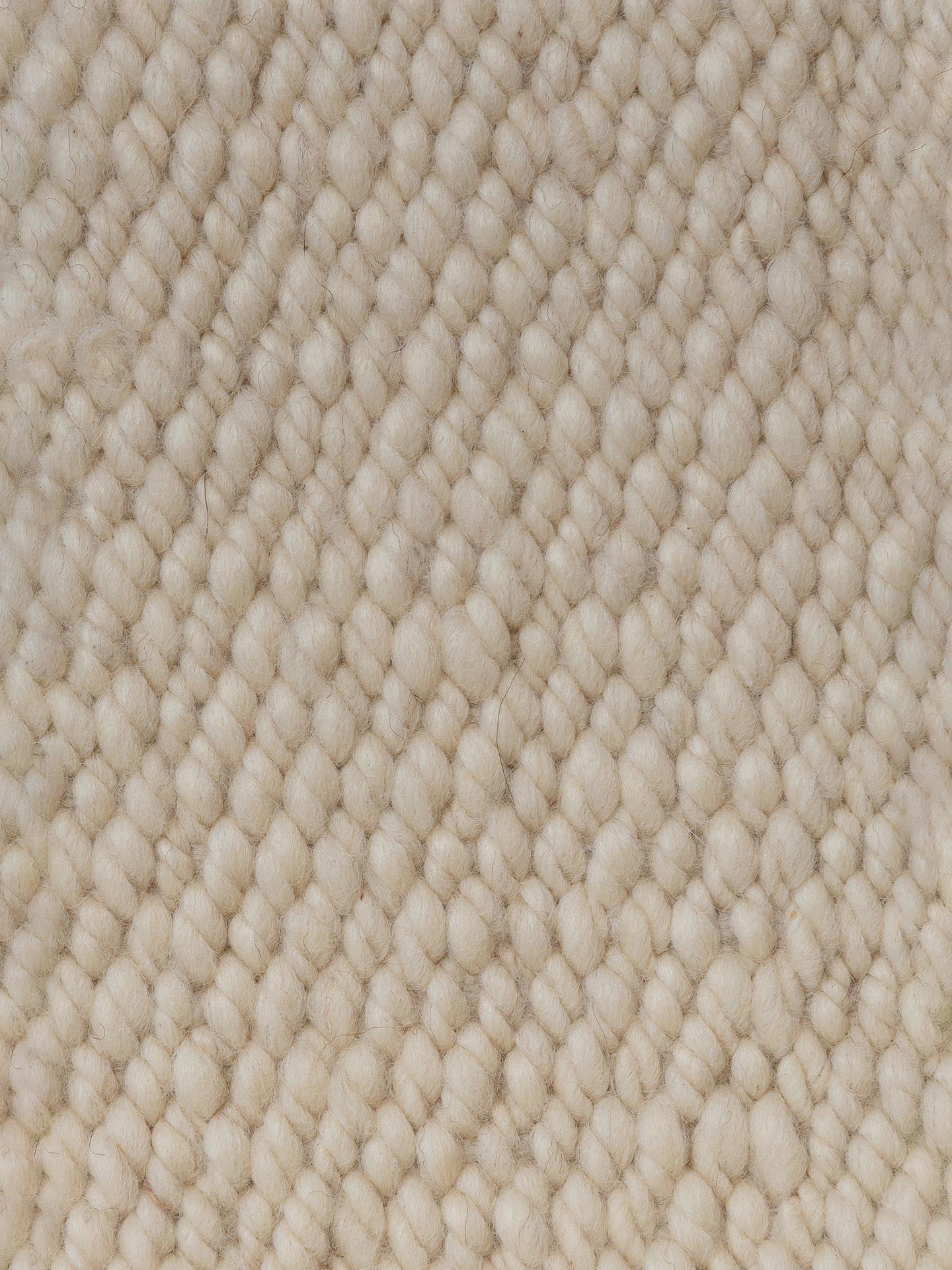 NATURAL WHITE | REFINED WOOL | CHUNKY THICKNESS