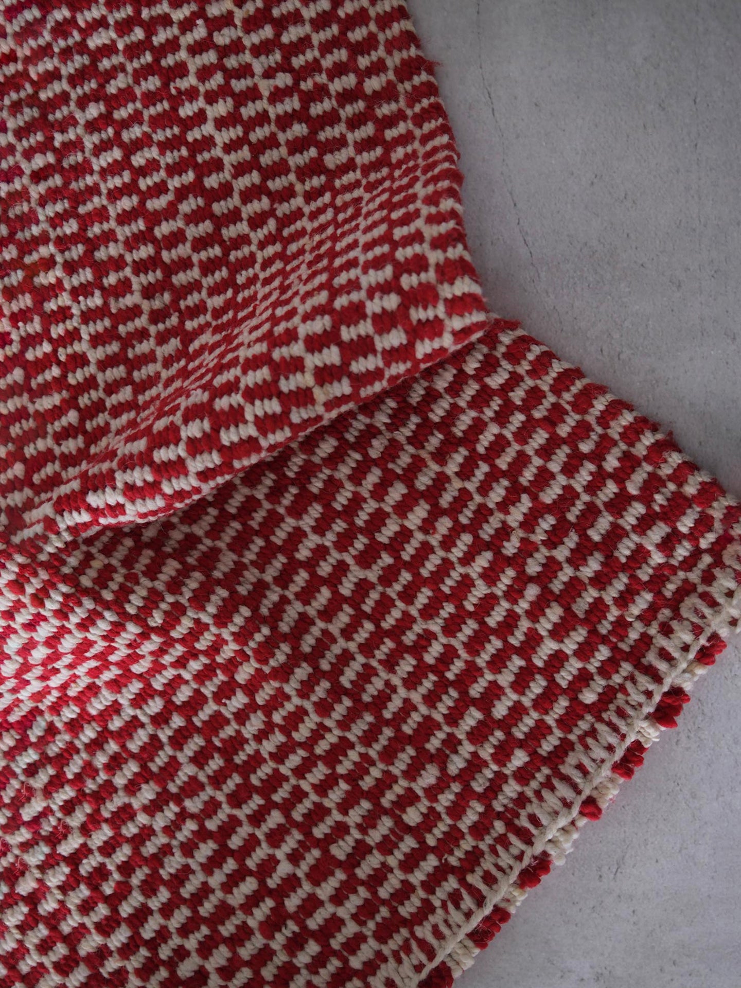 PEINECILLO | NATURAL WHITE & RED | WOOL | CHUNKY THICKNESS