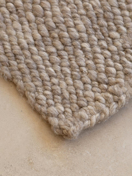 LIGHT GREY | REFINED WOOL | CHUNKY THICKNESS