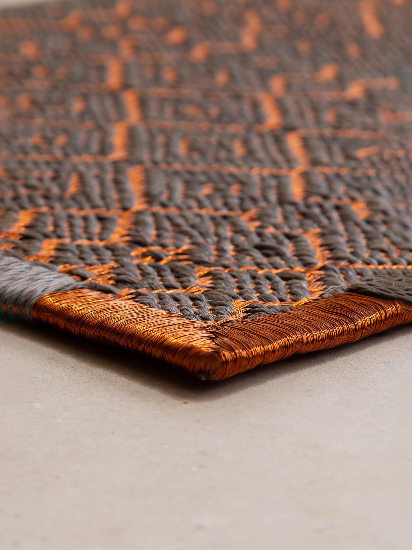 NAZCA | LIGHT GREY & COPPER