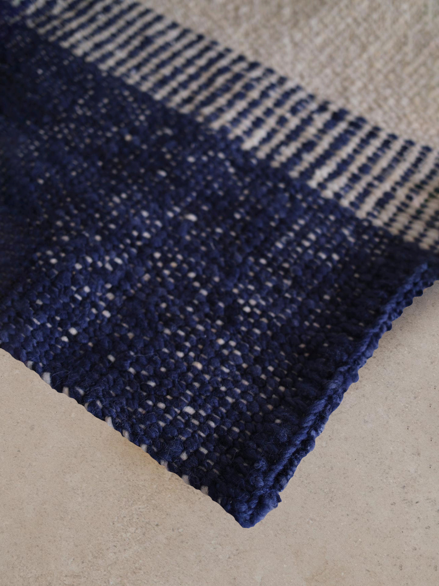 CENTRO PEINECILLO | NATURAL WHITE & BLUE | WOOL | CHUNKY THICKNESS