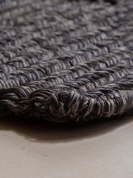 NUDO | NEGRO & GRIS CLARO