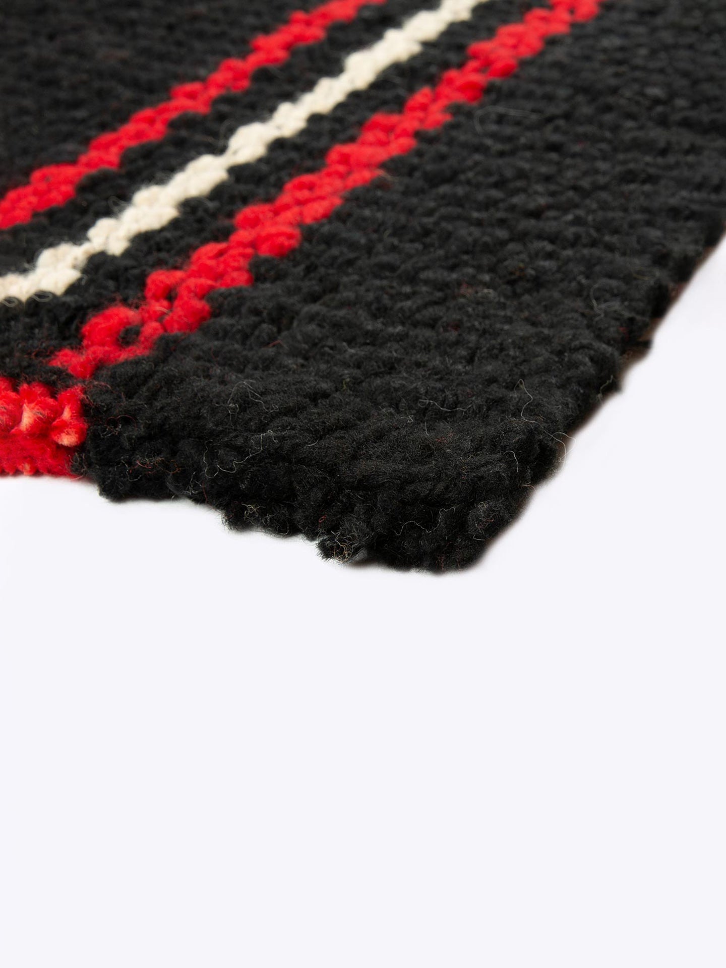 Rayas negras, naturales y rojas