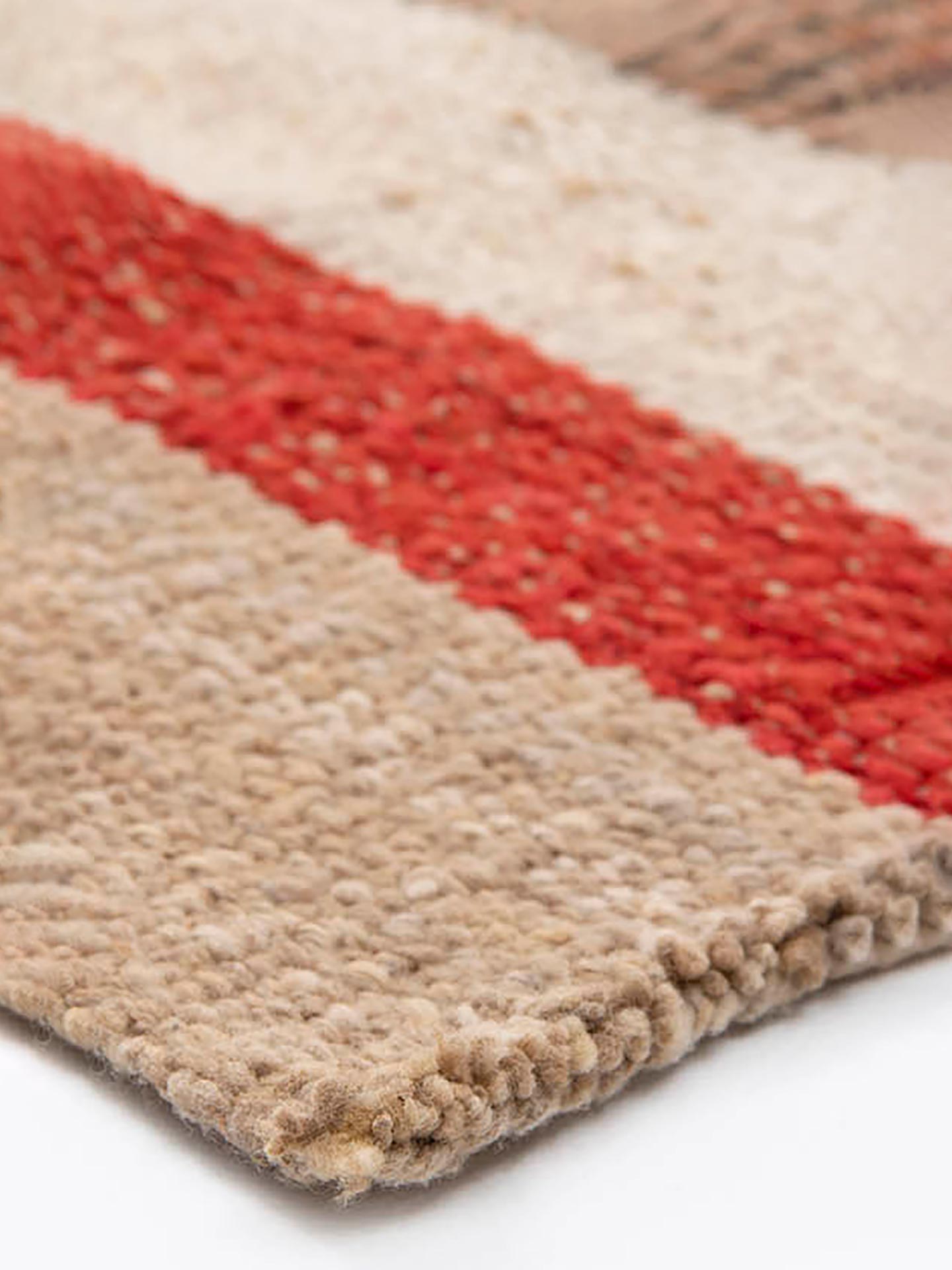 Rayas rojas y marrones