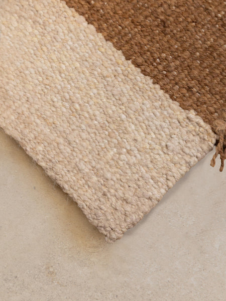 CRIOLLA | NATURAL WHITE & TOBACCO | WOOL | CHUNKY THICKNESS