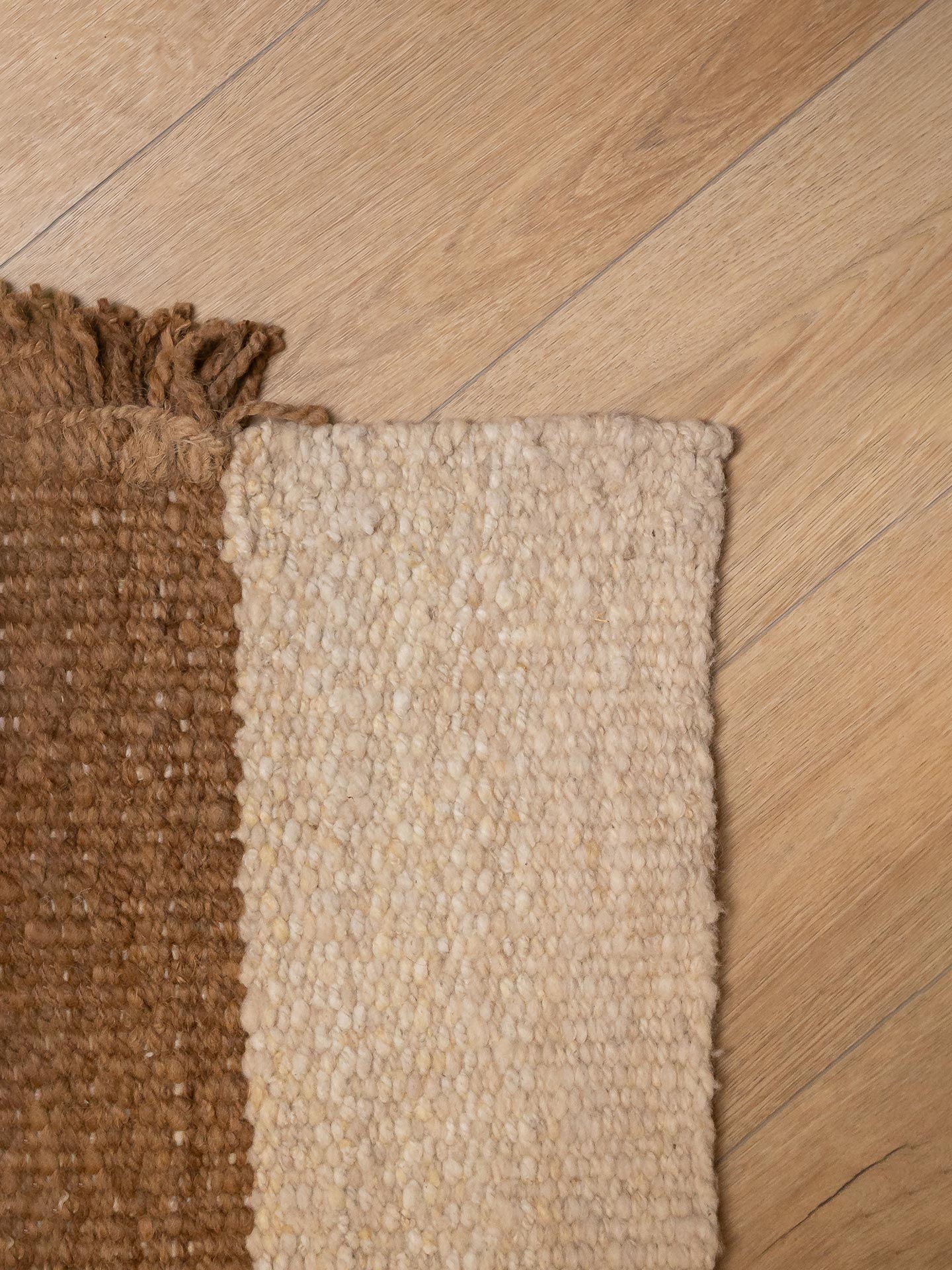 CRIOLLA | NATURAL WHITE & TOBACCO | WOOL | CHUNKY THICKNESS