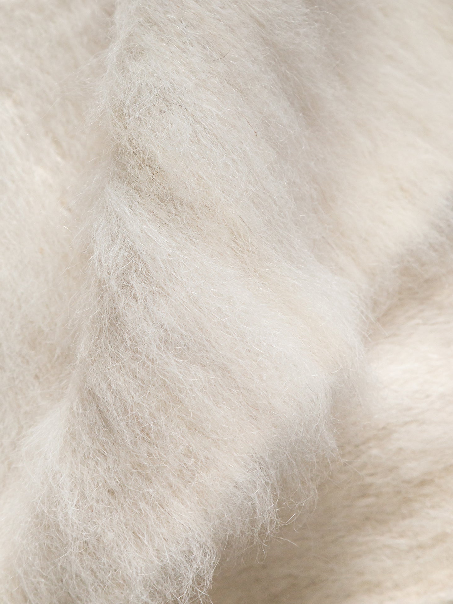 BLANCO NATURAL | LLAMA CARDADA | GROSOR FINO