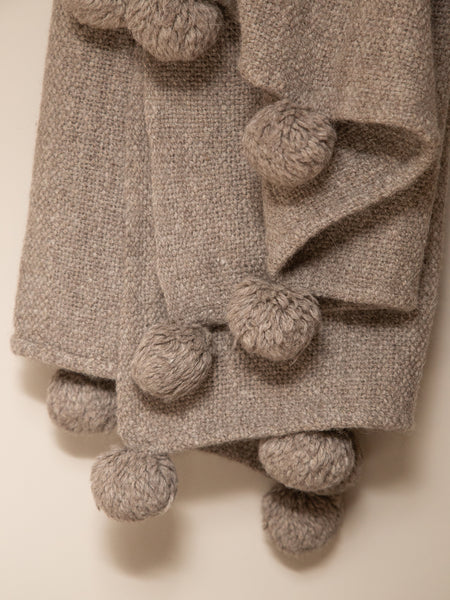 POM POM GREY THROW