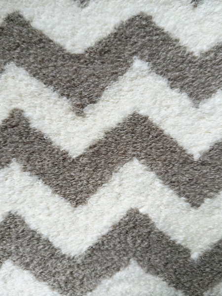 CHEVRON | NATURAL WHITE & BEIGE | BOUCLE ALPACA | MEDIUM THICKNESS