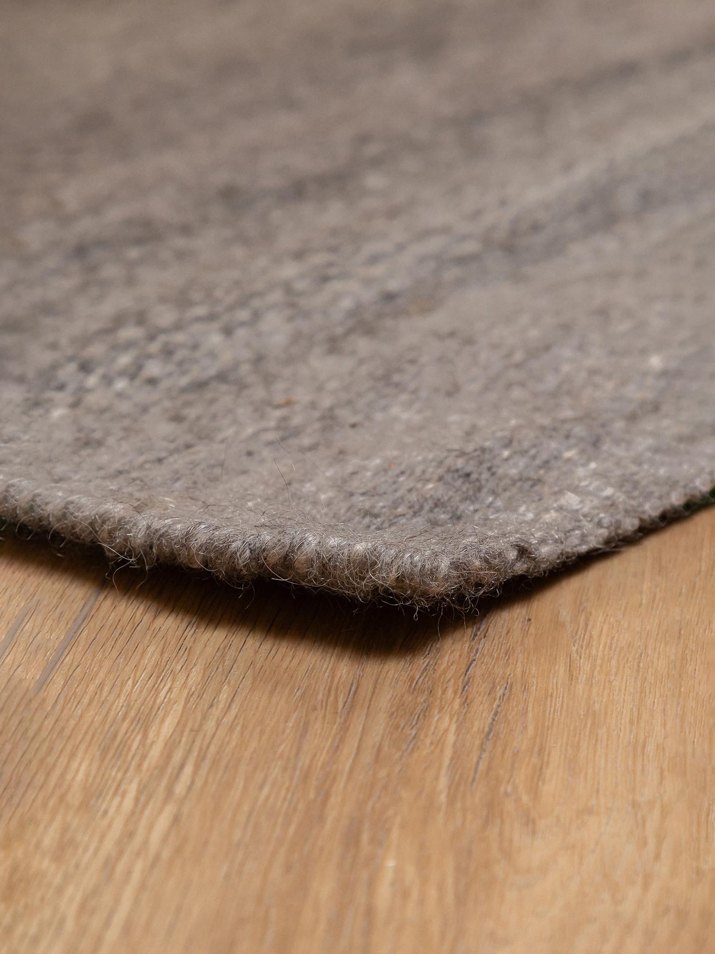 GREY | LLAMA | THIN THICKNESS