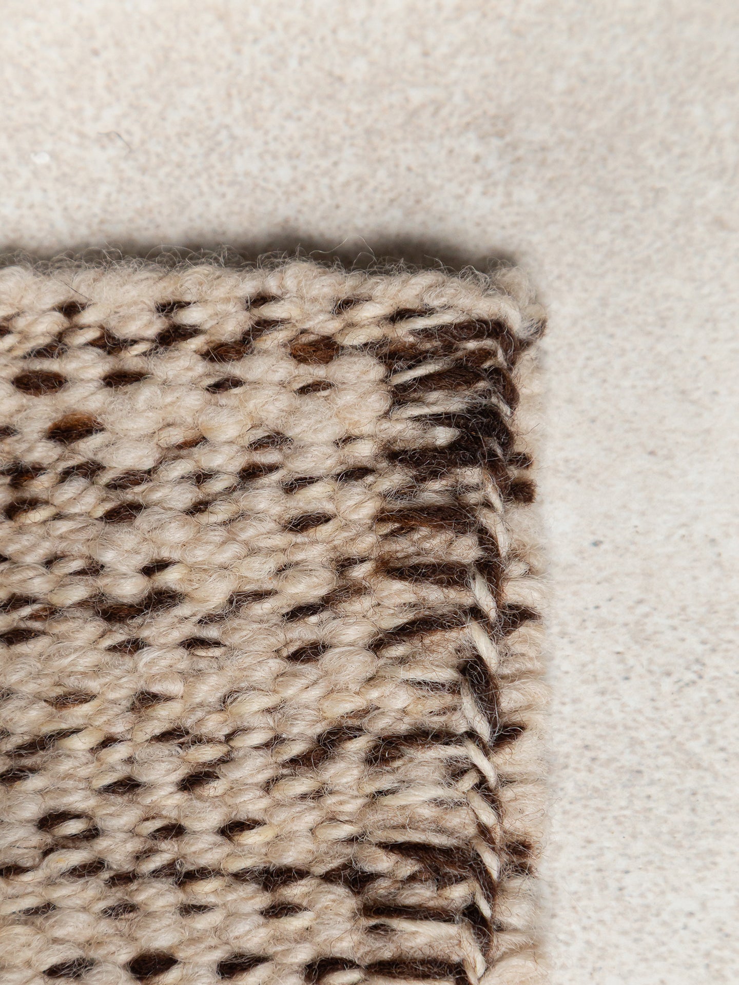 LIGHT NATURAL MARBLED RUG