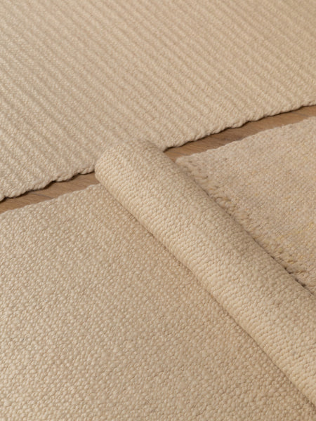 NATURAL WHITE | REFINED WOOL | CHUNKY THICKNESS