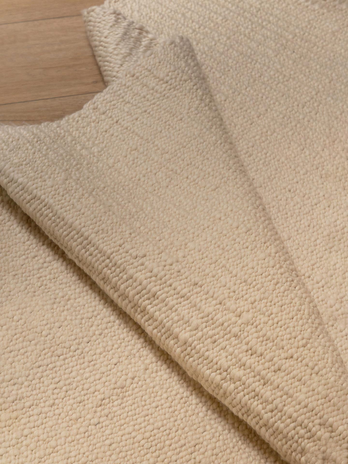 SURCOS | BLANCO NATURAL | LANA CEPILLADA | GROSOR GRUESO